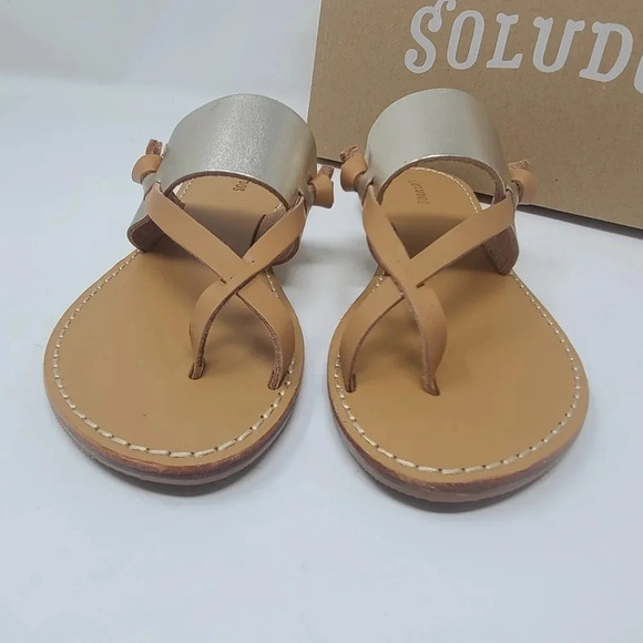 New Soludos Leather Platinum Sandals 7 - Picture 5 of 8